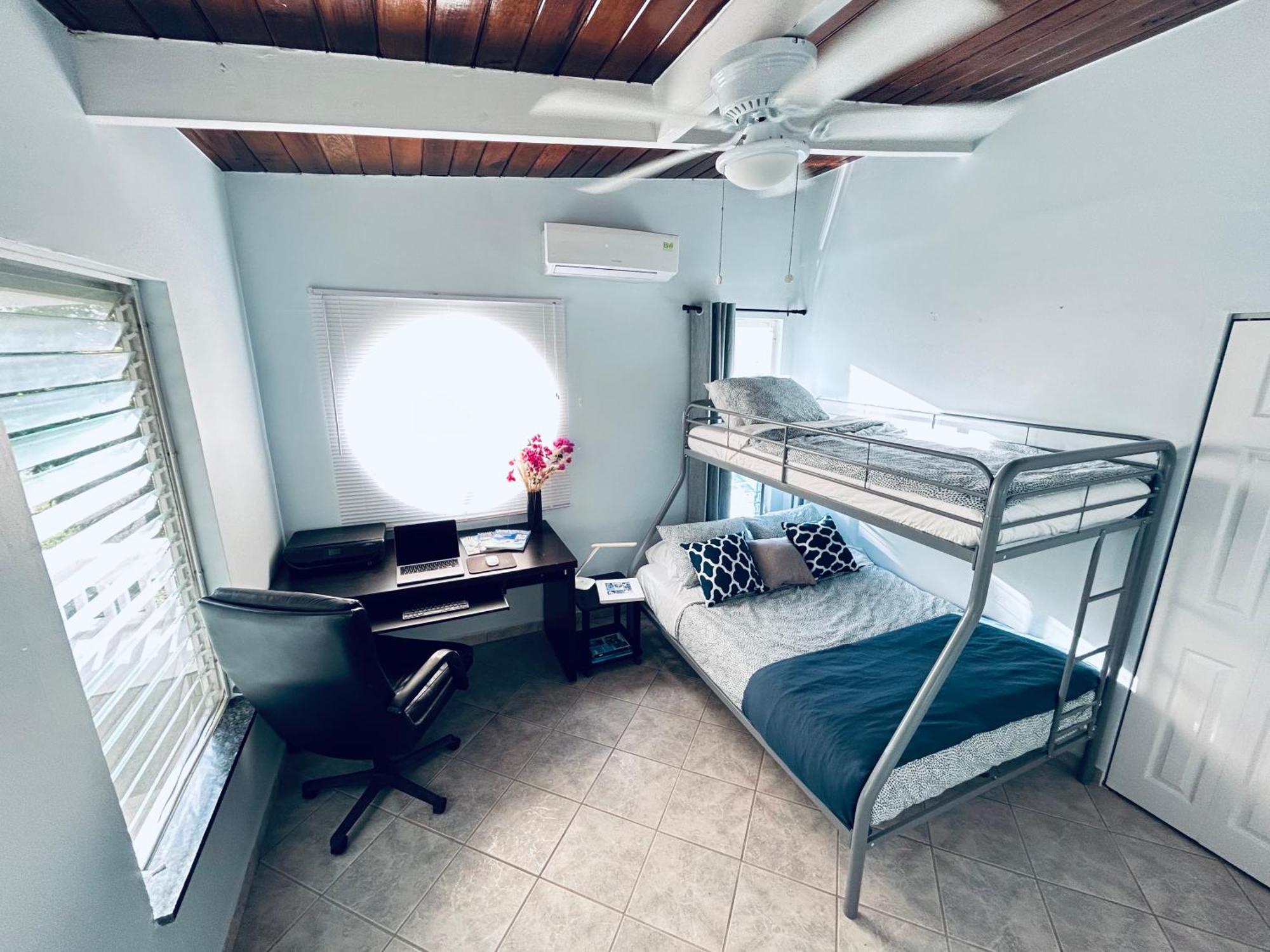 Flamingo House - Turks & Caicos Villa Turtle Cove ภายนอก รูปภาพ
